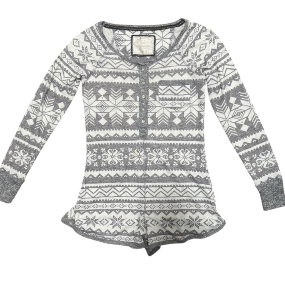 Abercrombie & Fitch Gray and White Patterned Sleep Romper